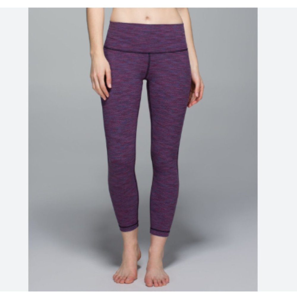 Lululemon size 4 High Times Pant in Diamond Jacquard Space Dye (Navy, Magenta)